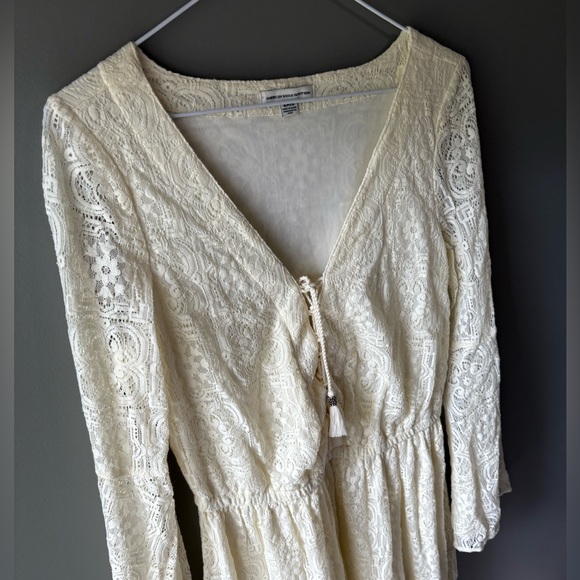 American Eagle Lace Cream Bell Sleeve Boho Dress Sz  Small - Picture 3 of 6